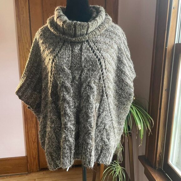 Buffalo David Bitton Wool Blend Poncho Sweater Brown Cable Knit Turtleneck M - Picture 1 of 8